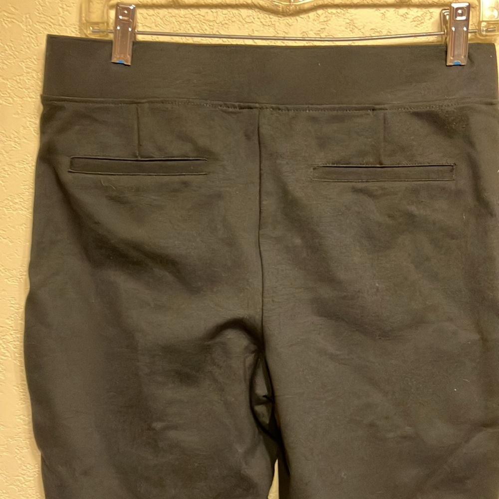 🎁2/$12 NWOT SERRA BLACK LEGGINGS WITH FALSE BACK POCKETS - Picture 3 of 7